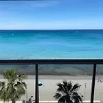Beach Apartment La Manga 아파트 라망가델마르메노